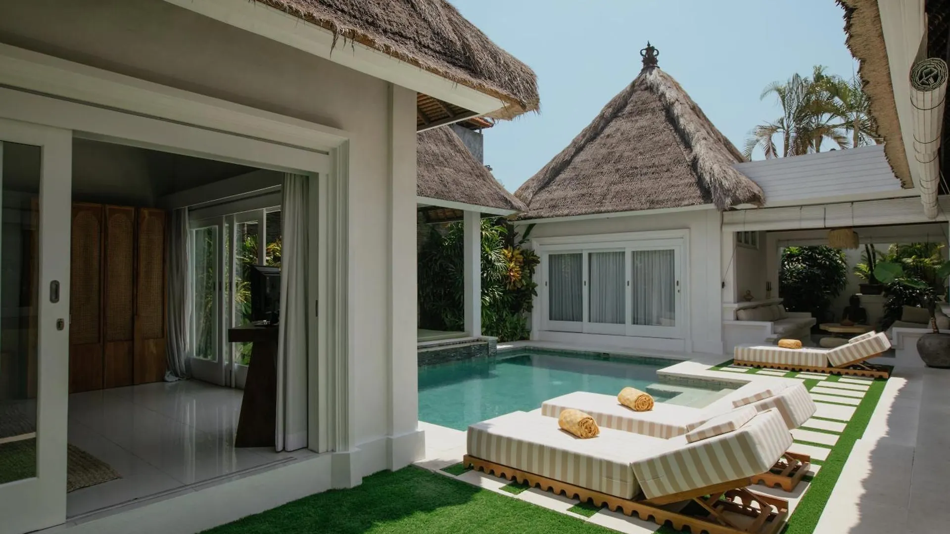Villa Sirikit Seminyak